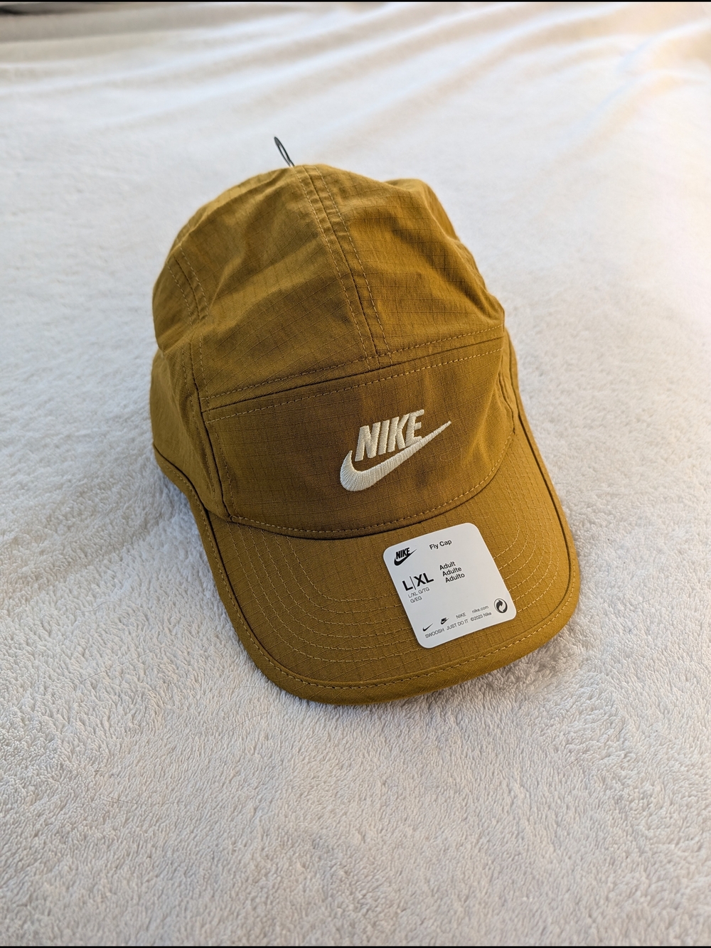 Nike Men’s Mustard/Gold Athletic Cap